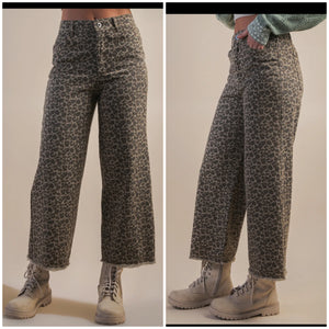 Leopard Printed marine straight pants