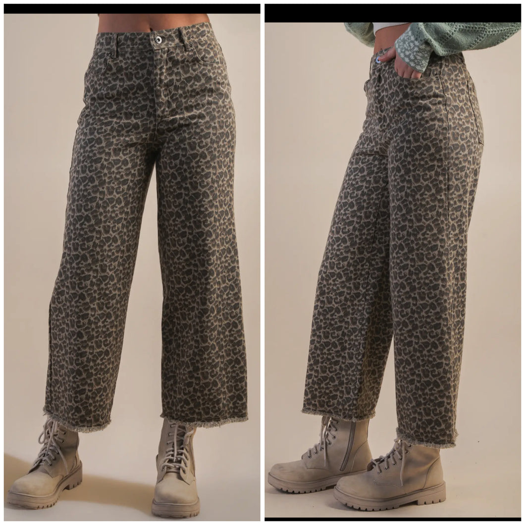 Leopard Printed marine straight pants