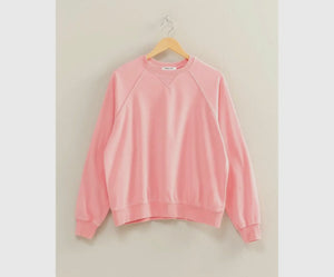 Mineral washed Crew Neck Raglan Sweatshirt