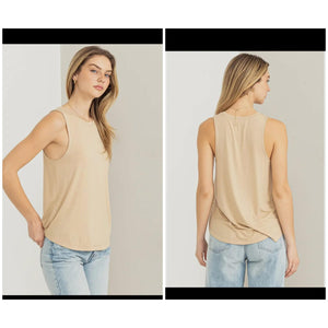 Sleeveless workout tank top